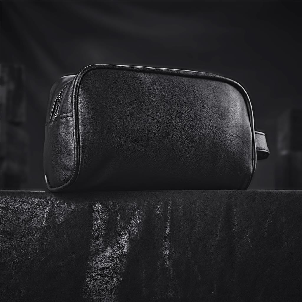Alex Varga Claska Toiletry Bag - Image 3