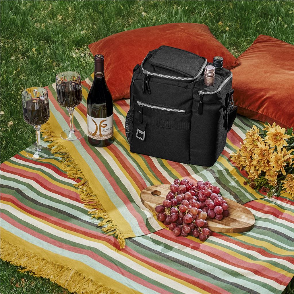 Serendipio Quivera Wine & 16-Can Cooler - Image 4