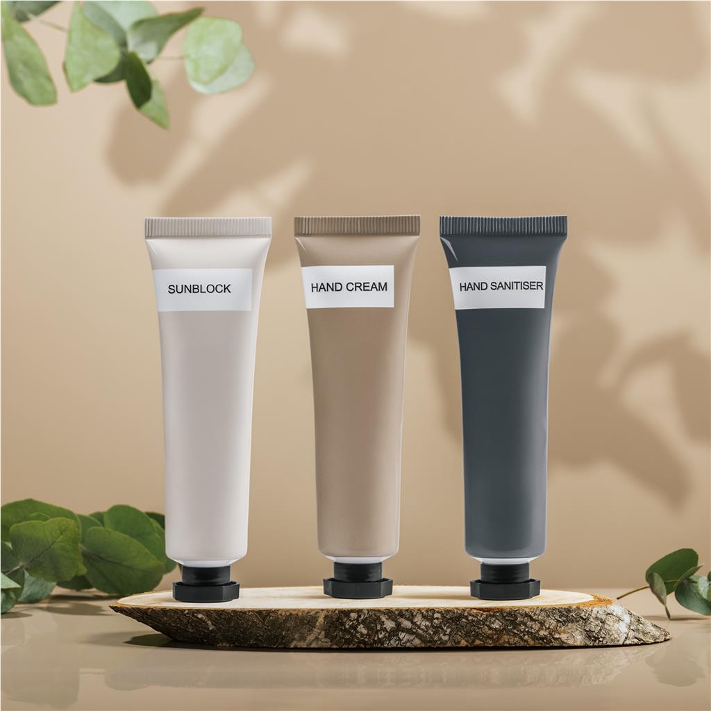 Serendipio Skincare Travel Set - Image 2