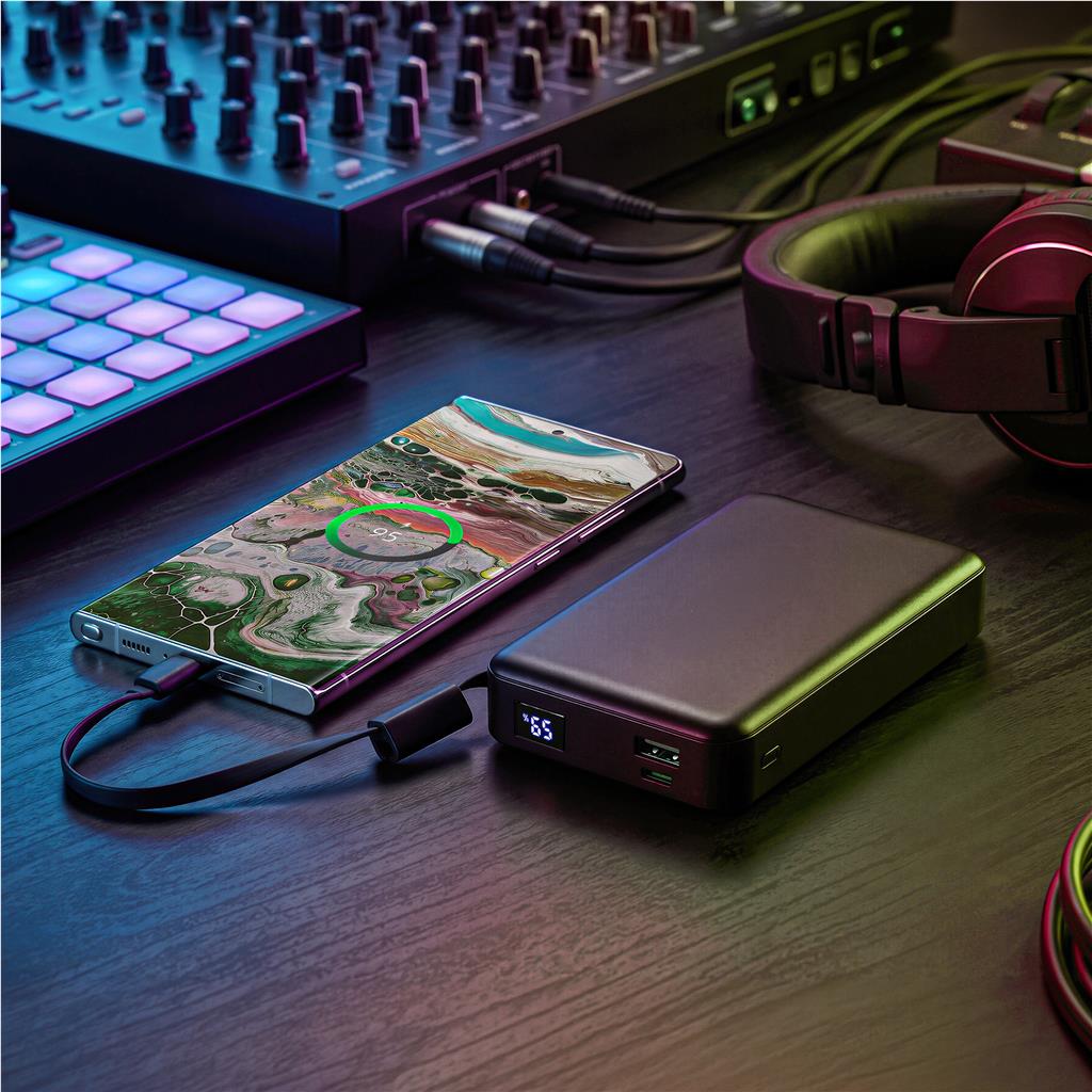 Swiss Cougar Salzburg Fast Charge 65W PD & QC Power Bank - 15 000mAh - Image 5